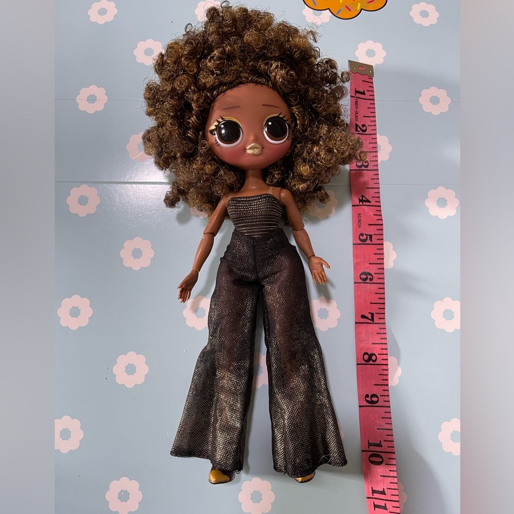 LOL Surprise OMG Royal Bee Fashion Doll